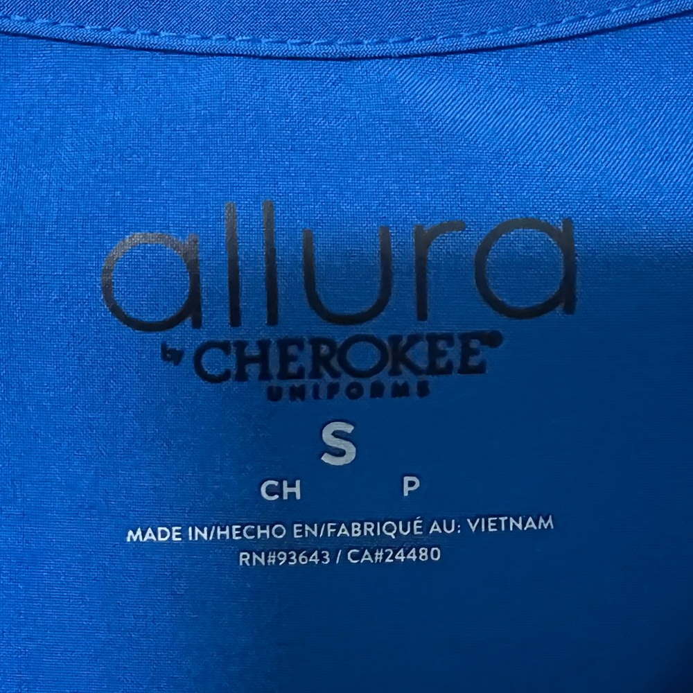 Cherokee Scrub Set - Royal Blue (S/XS) - Picture 4 of 8